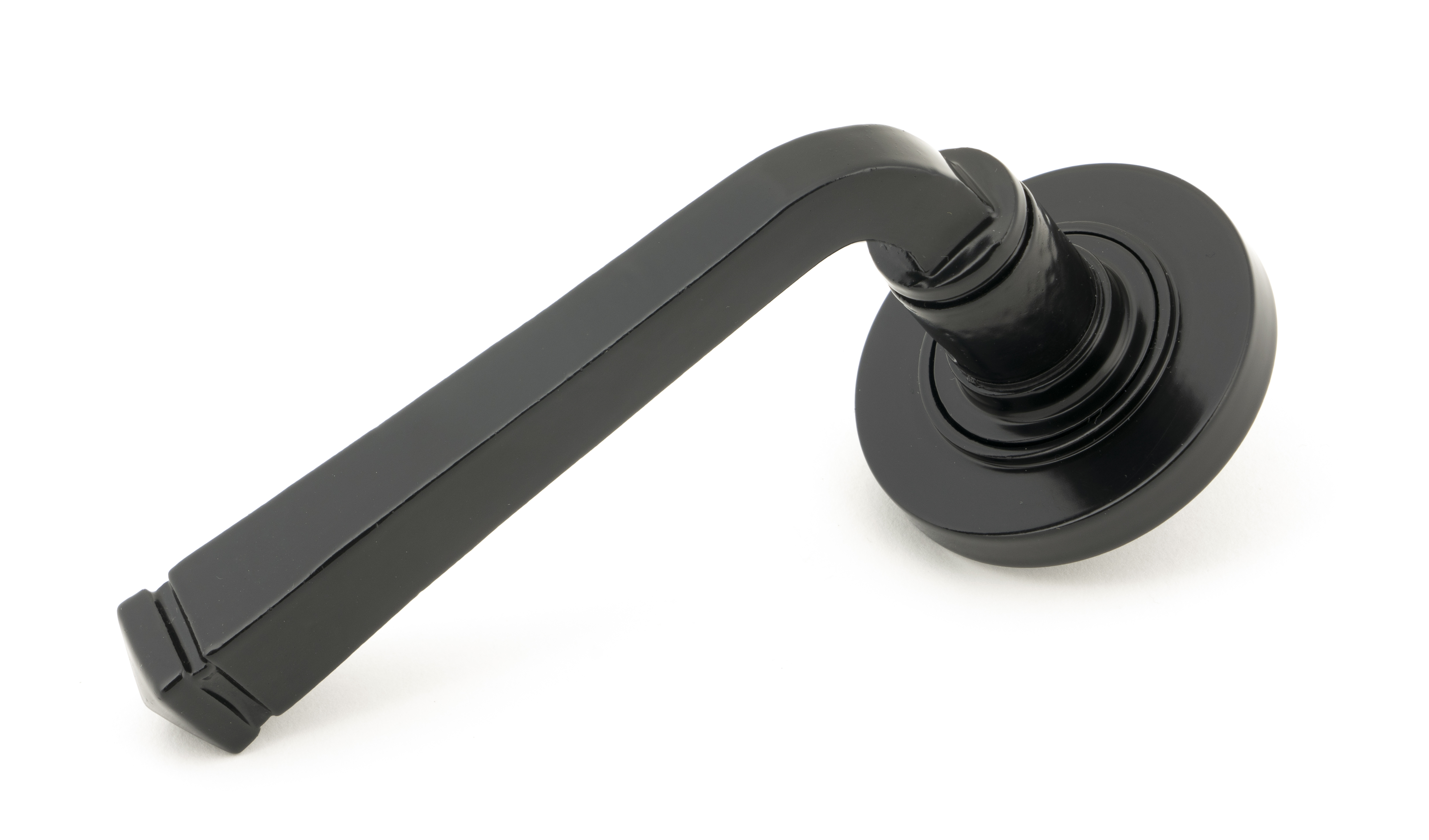 From The Anvil 45623 Black Avon Round Lever on Rose Set (Plain Rose)
