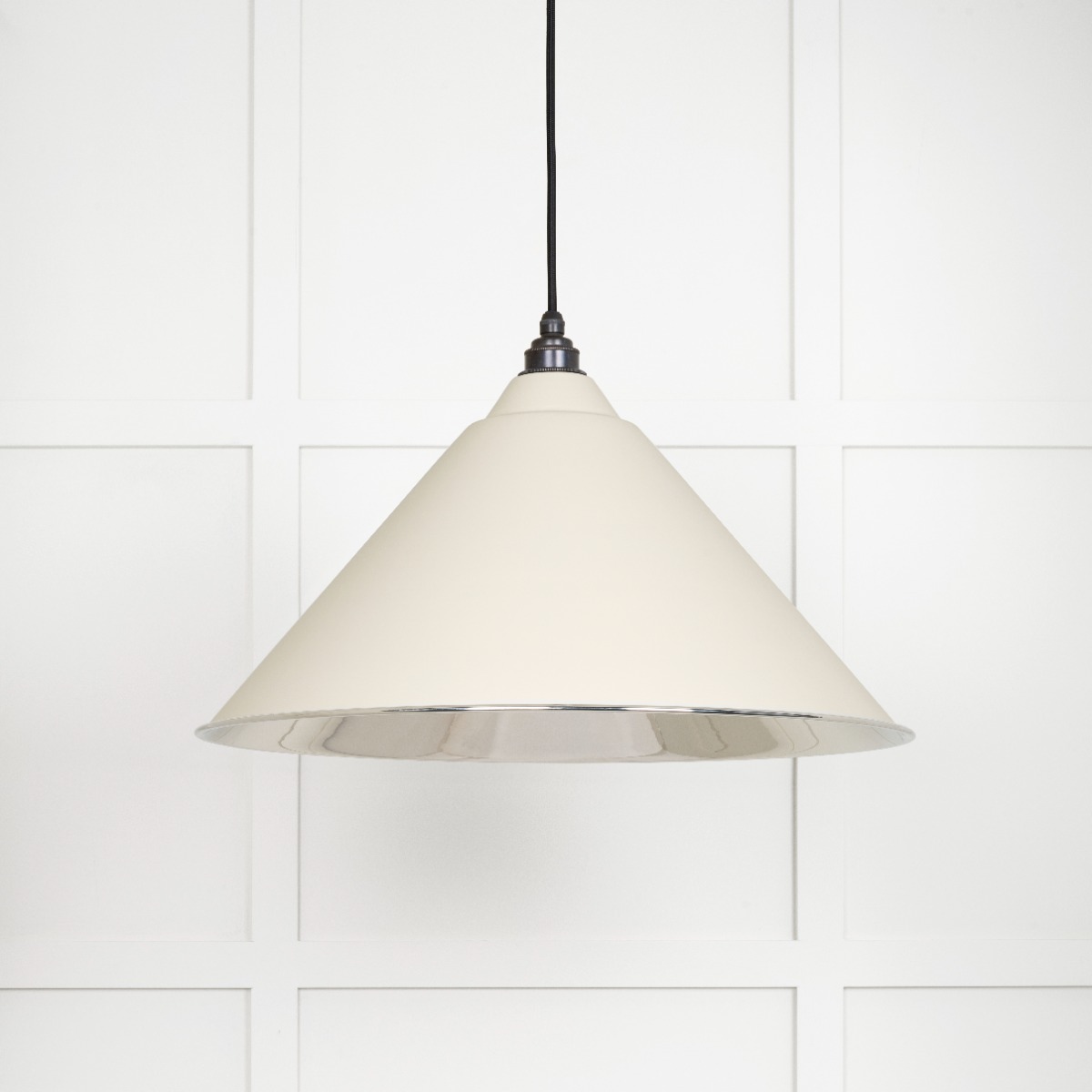 From The Anvil 49506TE Smooth Nickel Hockley Pendant in Teasel Smooth Nickel