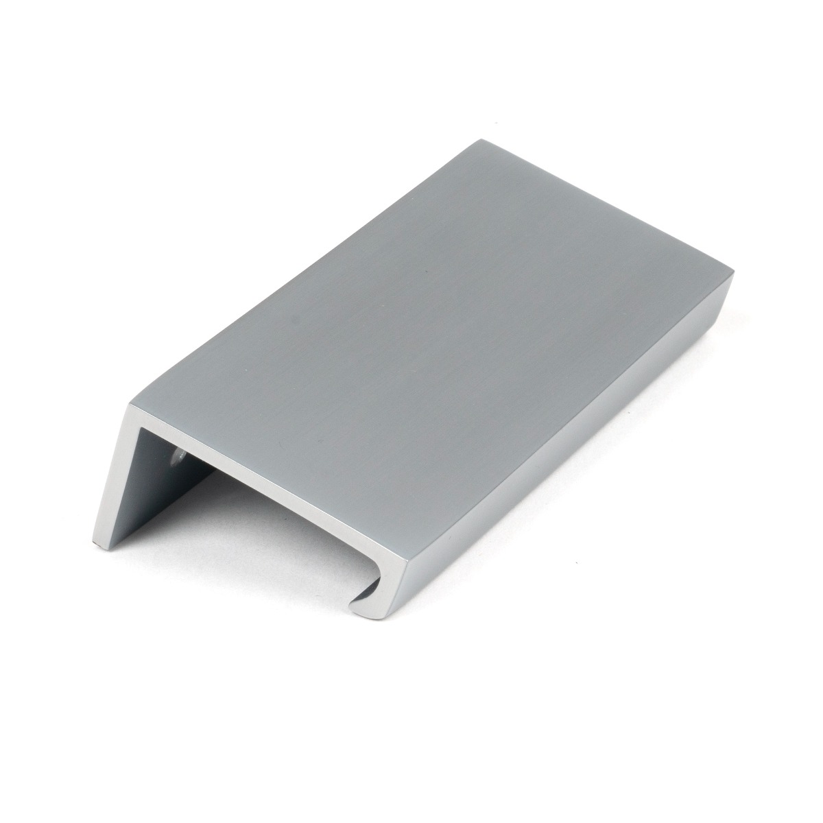 From The Anvil 50727 Satin Chrome 100mm Plain Edge Pull Satin Chrome