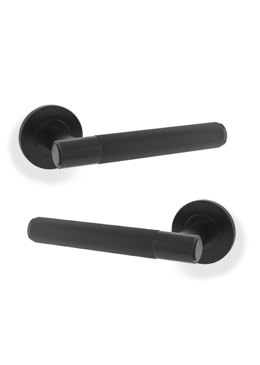 Alexander And Wilks Spitfire Lever Reeded On 50X6mm Rose Matt Black AW222BL