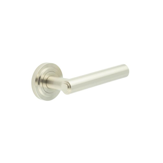 Burlington Richmond Door Handle on BUR45KIT315