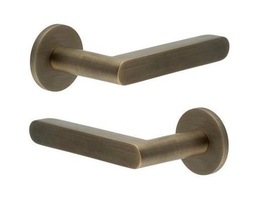 CR-101 Antique Brass Door Handle on Sprung Round Rose CR-101A1AB by Frelan