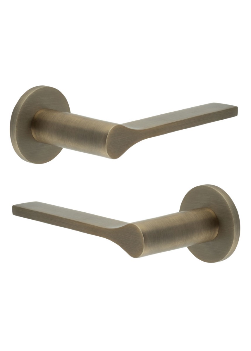 CR-105 Antique Brass Door Handle on Sprung Round Rose CR-105A1AB by Frelan