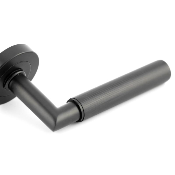 Frelan Nero Mitred Knurled Door Handle on Rose JMB400 Matt Black
