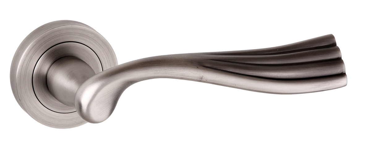 Old English Richmond Lever on Round Rose - Matt Gun Metal OE110MBN