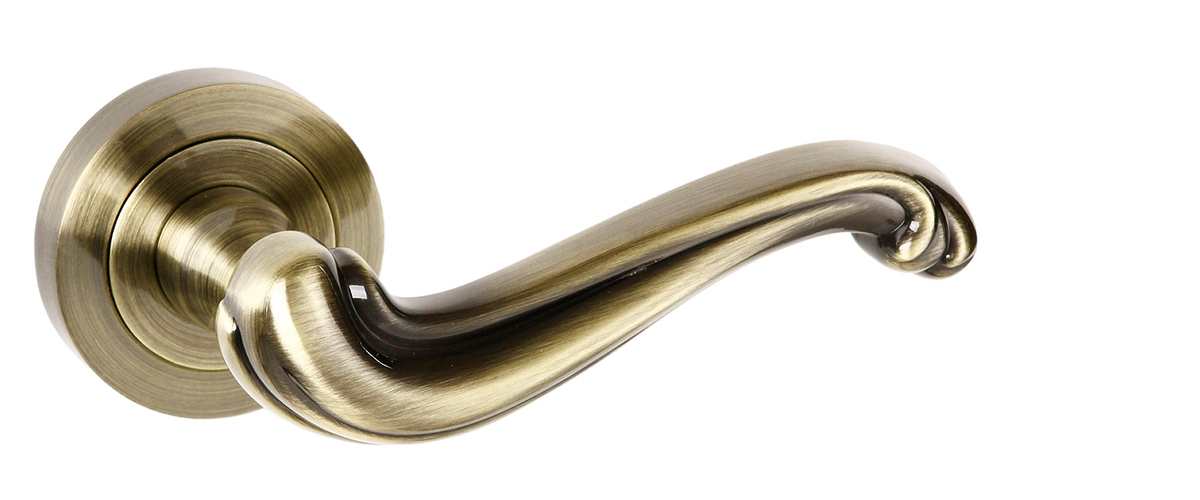 Old English Colchester Lever on Round Rose - Antique Brass OE177AB