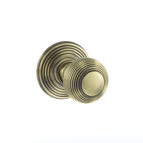 Old English Ripon Solid Brass Reeded Mortice Knob on Concealed Fix Rose - Antique Brass OE50RMKAB