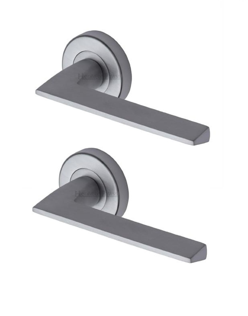Heritage Brass PYD3535-SC Door Handle Lever Door Handle Latch on Round Rose Pyramid Design Satin Chrome finish