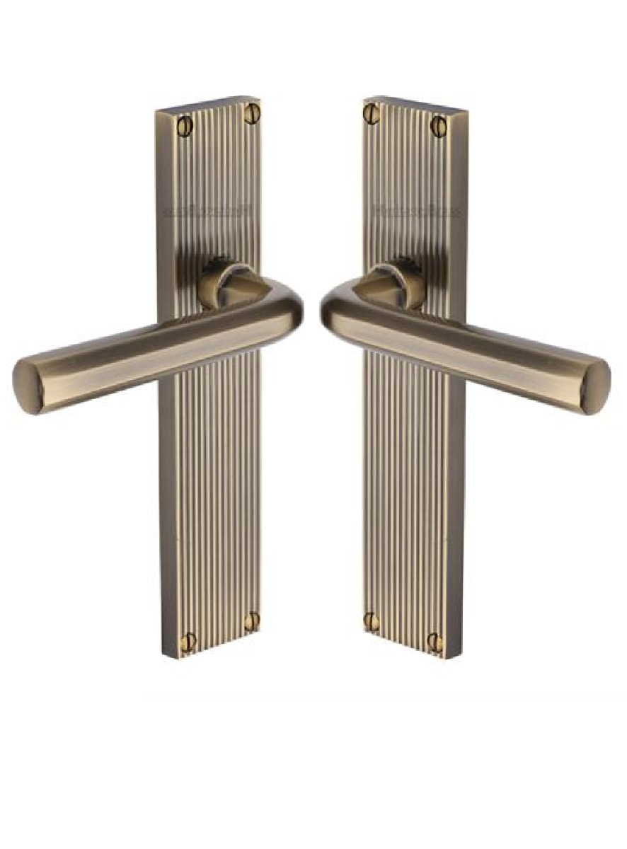 Heritage Brass Octave Reeded Lever Latch Door Handle AT Antique Brass RR3710-AT