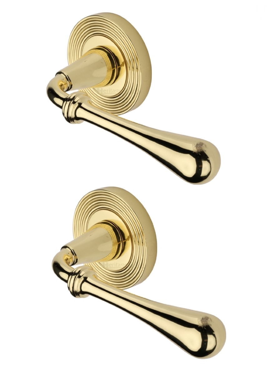 Heritage Brass Door Handle Lever Latch on Round Rose Roma Reeded Design Polished Brass _x000D_
  RR7156-PB