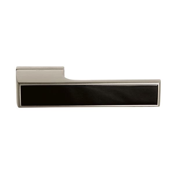 Tupai Rapido VersaLine Tobar Designer Lever on Long Rose - Pearl Black Decorative Plate - Bright Polished Chrome T3089LMBPC