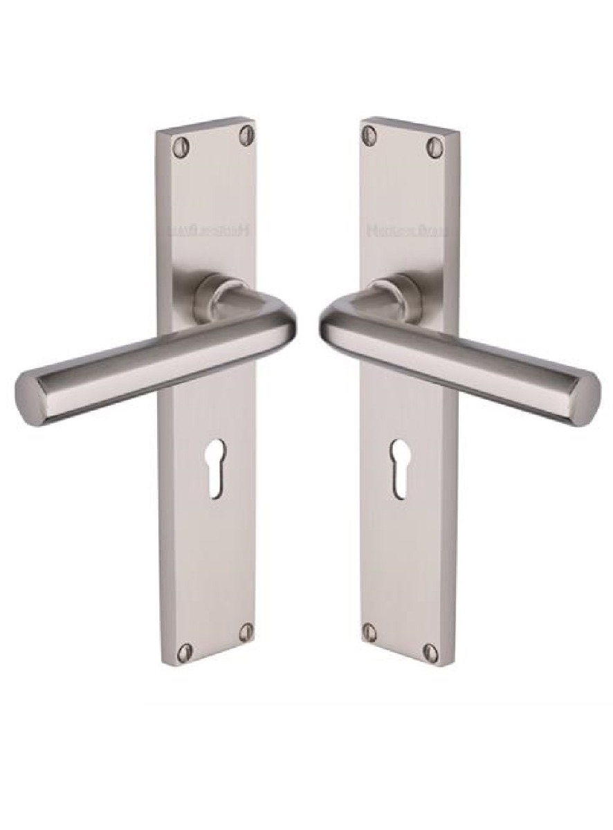 Heritage Brass Octave Lever Lock Door Handle on 200mm Plate SN Satin Nickel VT5900-SN
