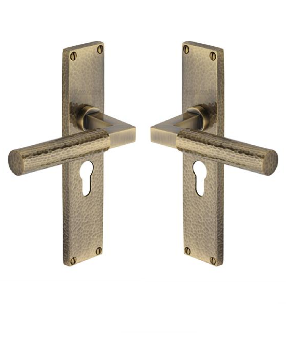Heritage Brass Bauhaus Hammered Euro Profile 200mm Plate AT Antique Brass VTH4348-AT