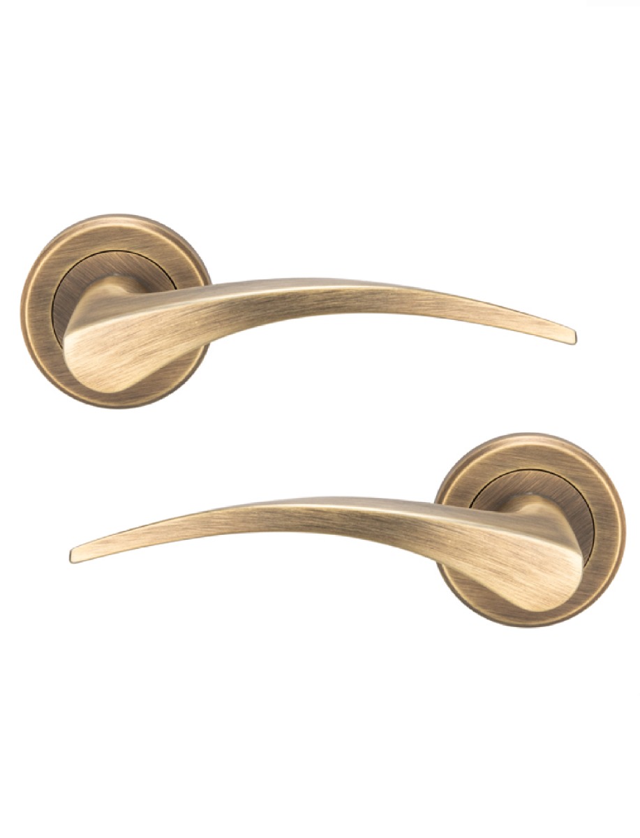 ZIN3112AB Serozzetta Olivier Lever Door Handle On Round Rose  Antique Brass